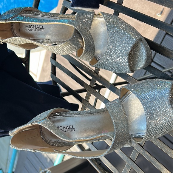 MICHAEL KORS MK!!! 8M size Gris /GREY Glitter Brillant Blanc - Picture 4 of 6